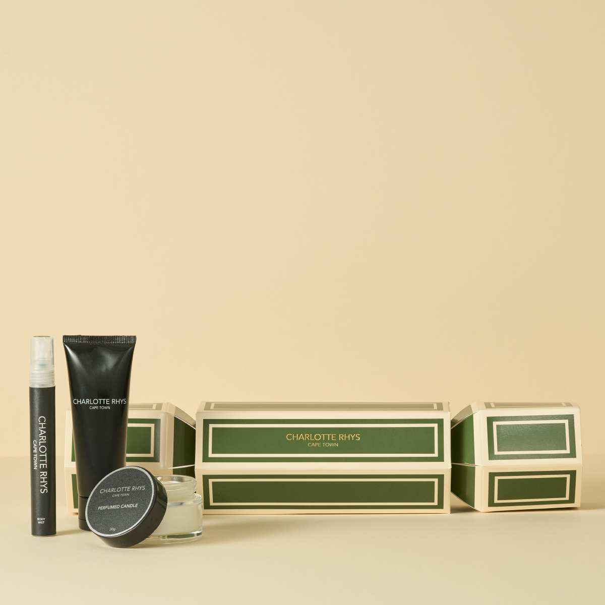 THE CHRISTMAS CRACKER SET