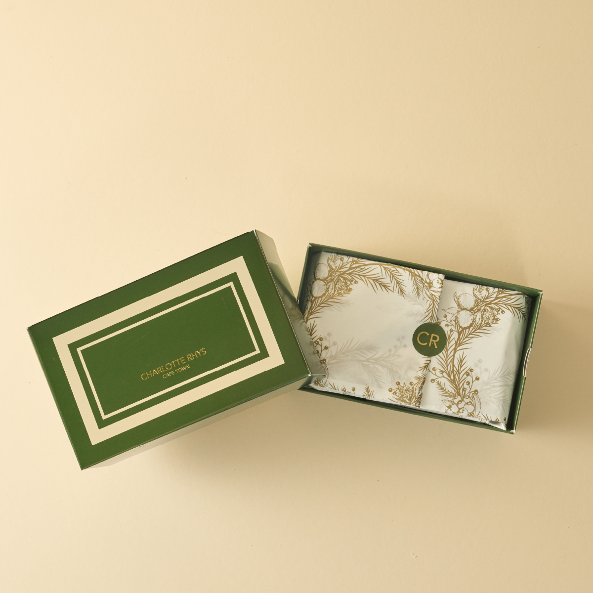 THE MERRY LITTLE SET