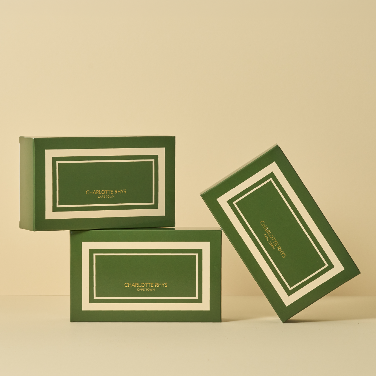 THE MERRY LITTLE SET